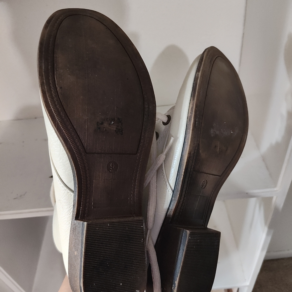 Boots - Picture 4 of 4